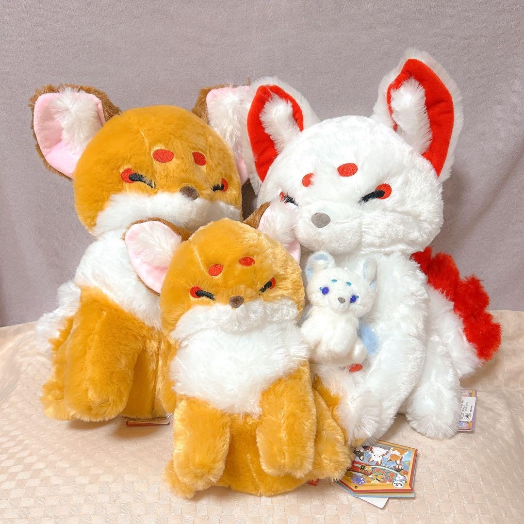 Amazon.co.jp: 《》九尾 ちょこんとキツネ きつね 狐 ぬいぐるみ BIG